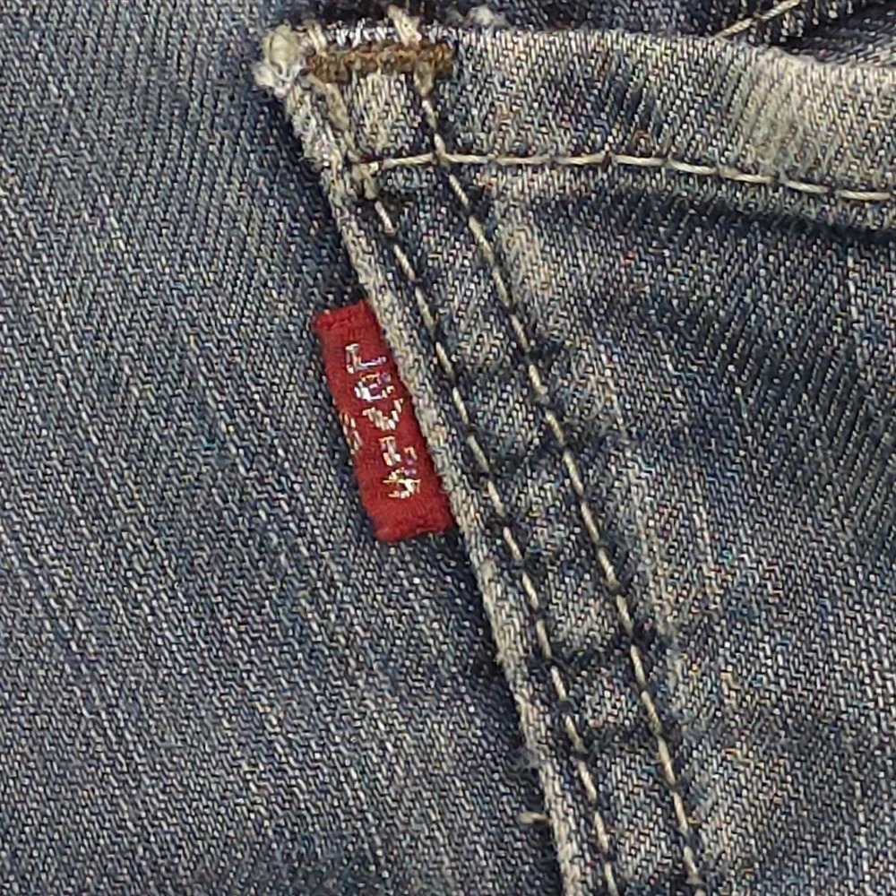 Levi's 514 Slim Straight Jeans Mens 29x30 Medium Blue Wash Zip Pockets Y2K Denim